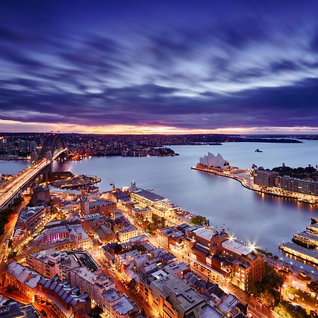 Shangri-La Sidney Dış mekan fotoğraf Sydney Harbour Bridge at night
