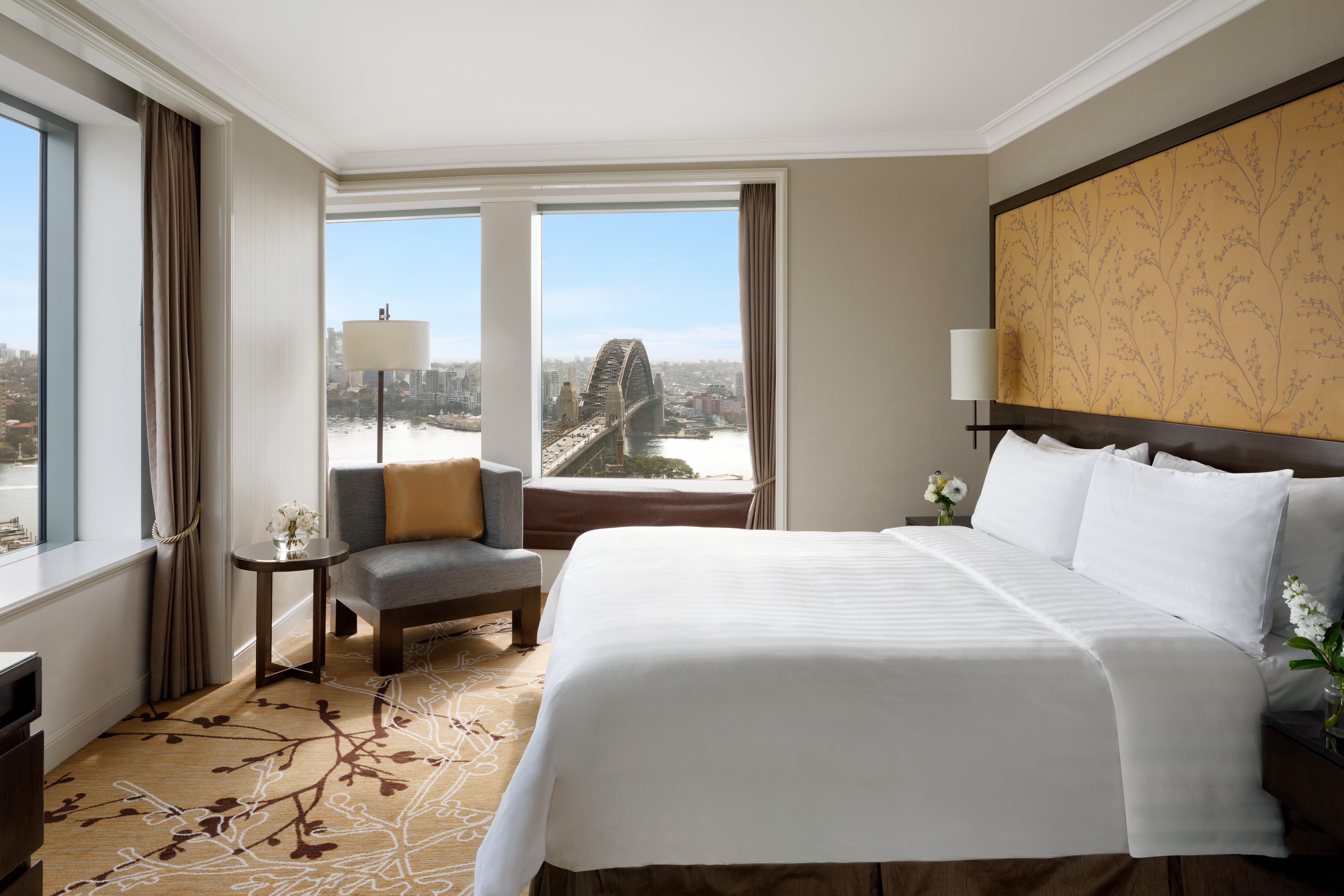 Shangri-La Sidney Dış mekan fotoğraf A view of the Sydney Opera House from a deluxe room at the Sydney Opera House