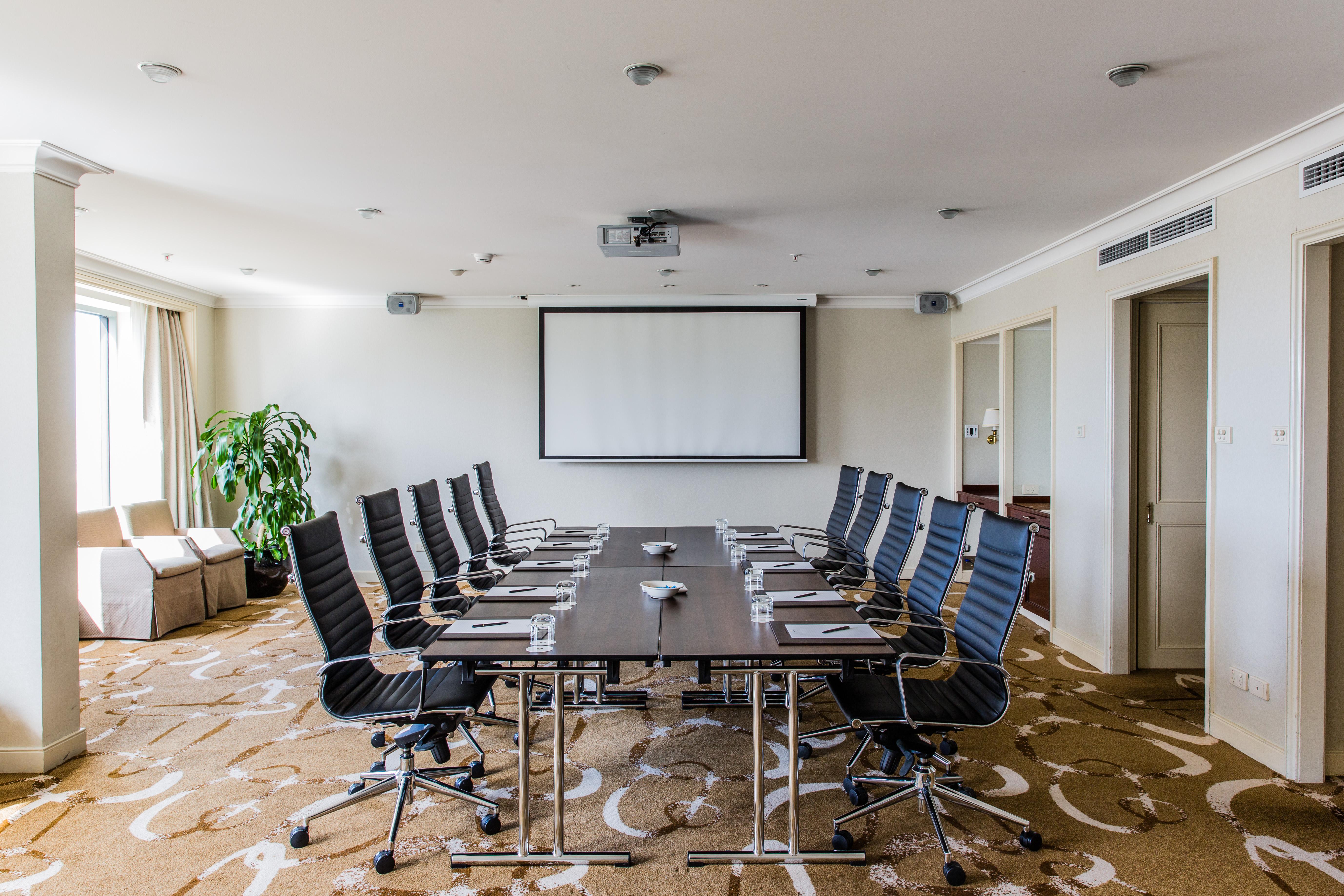 Shangri-La Sidney Dış mekan fotoğraf A meeting room at the hotel